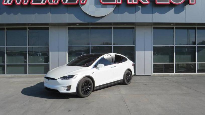 TESLA MODEL X 2017 5YJXCAE28HF058098 image TESLA MODEL X 2017 5YJXCAE28HF058098 image